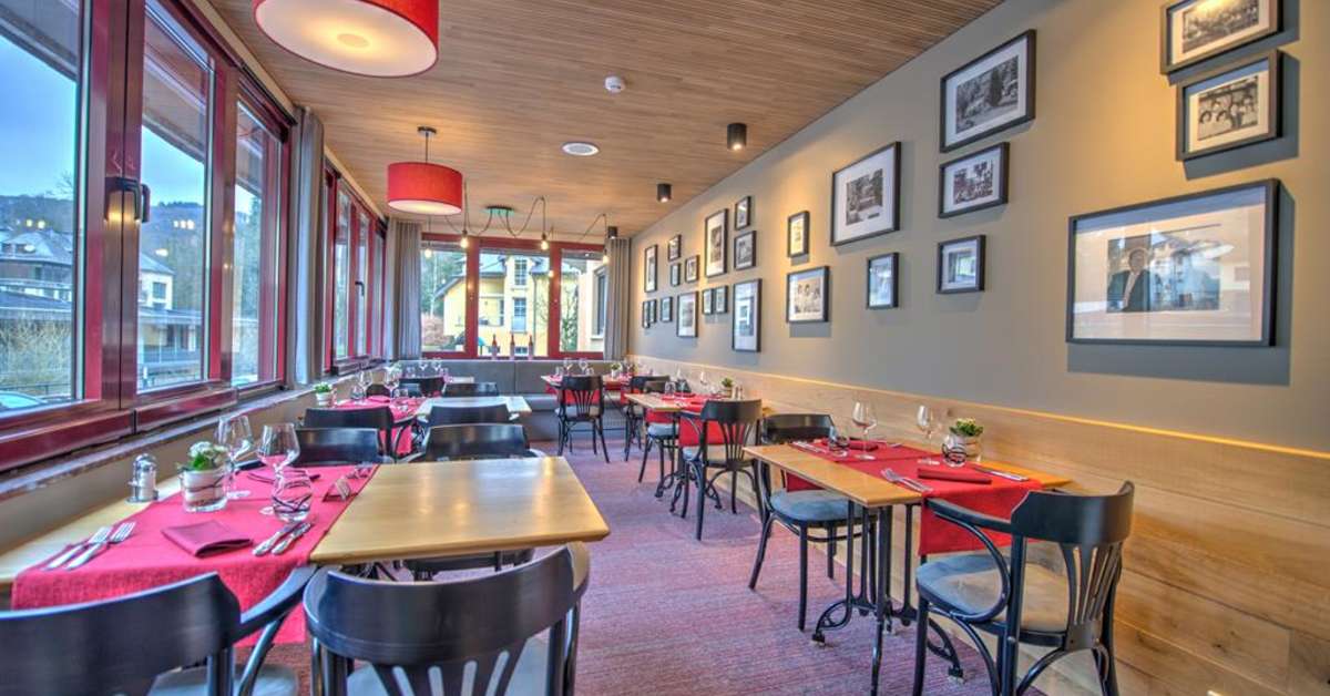 Een foto van de faciliteiten bij Hotel du Commerce