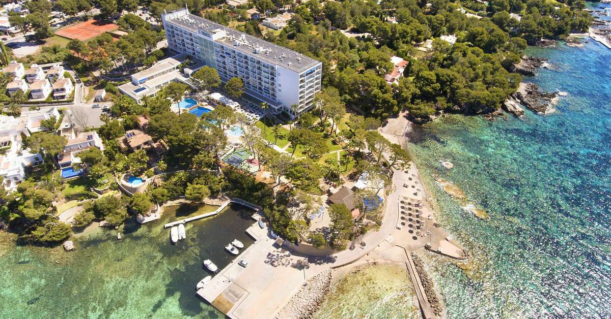 Ein Foto von der Außenansicht des Hipotels Eurotel Punta Rotja Hotel