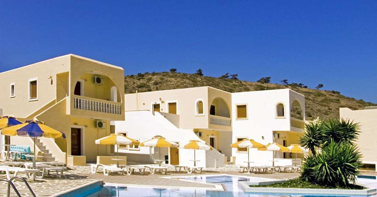 Een foto van een overzicht van Spinos Appartementen