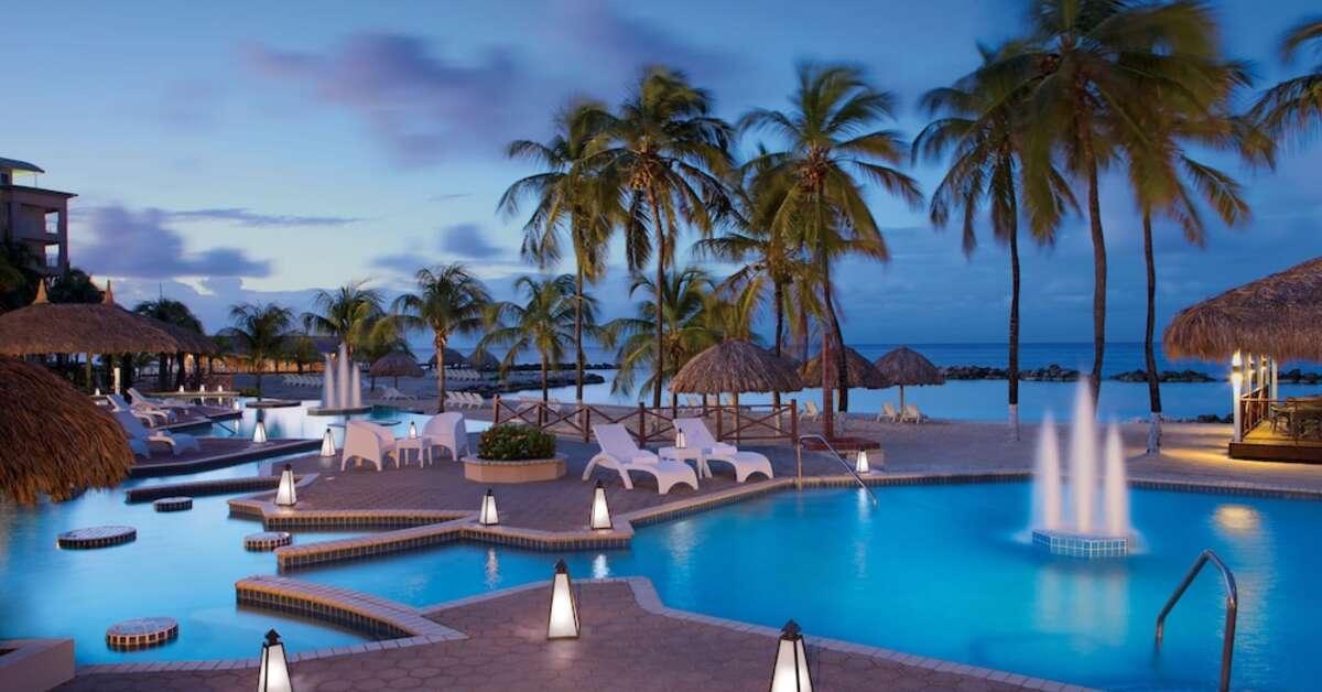 Een foto van het zwembad bij Sunscape Curacao Resort Spa & Casino