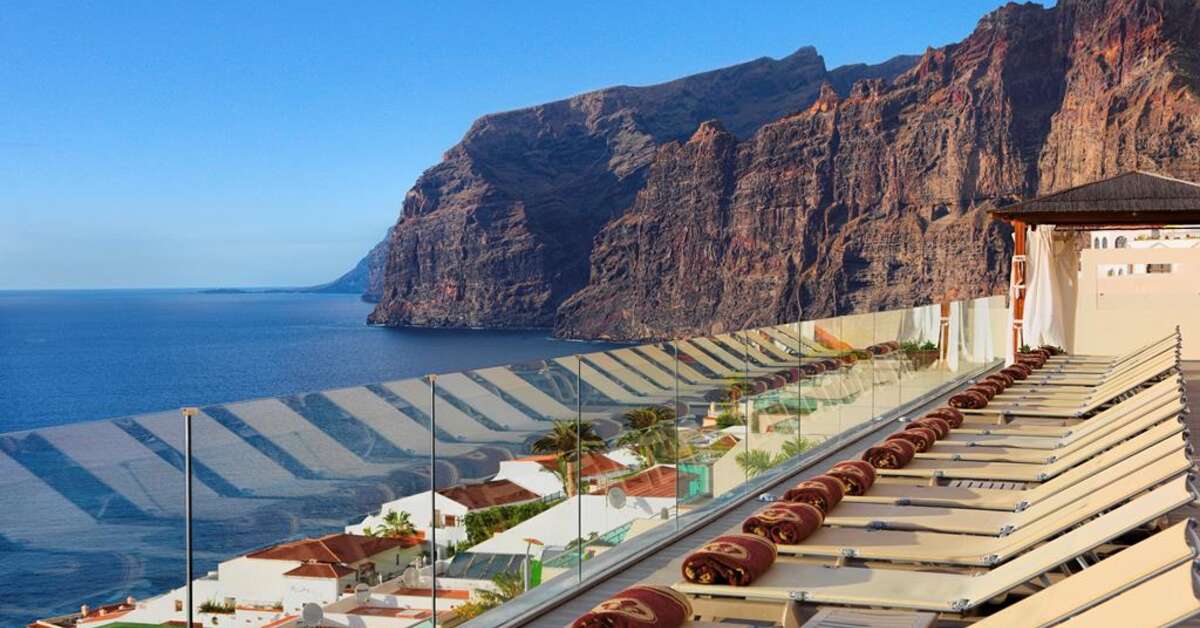 Een foto van het terras bij Royal Sun Resort