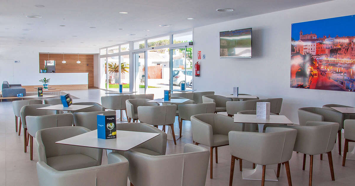 Een foto van de faciliteiten bij Sagitario Menorca Mar Appartementen