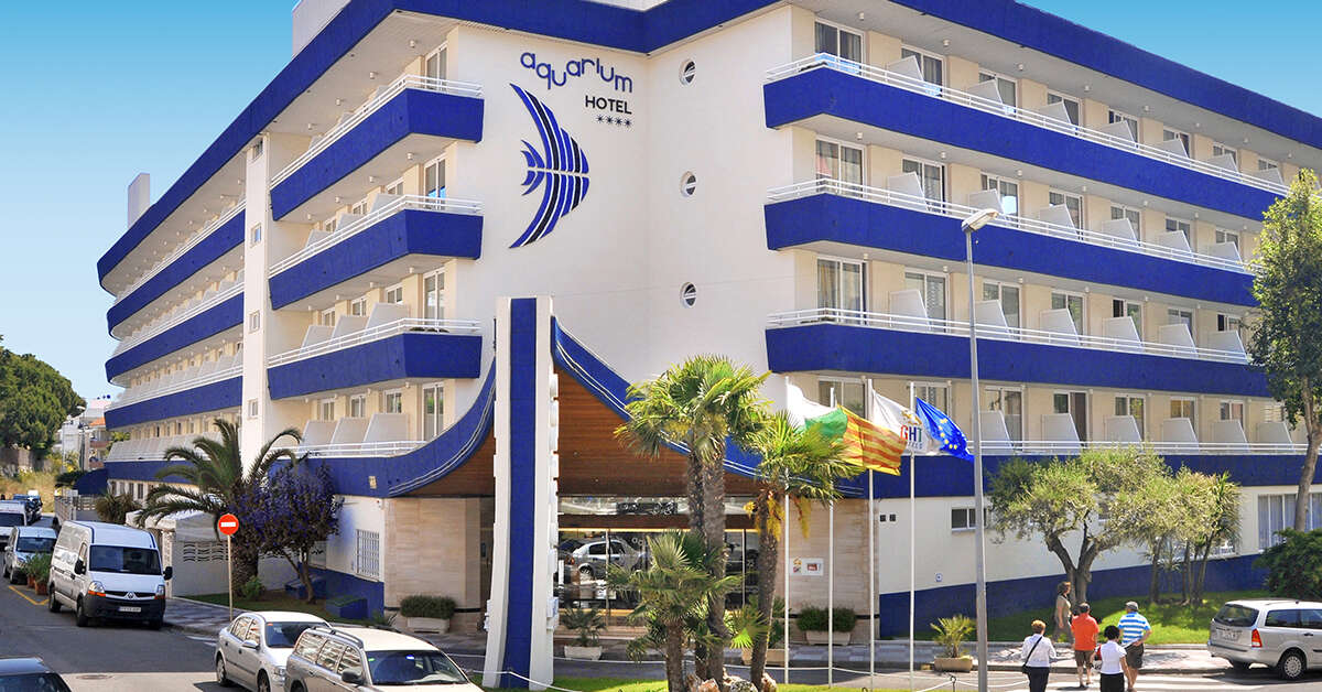 Ein Foto von der Außenansicht des Hotel GHT Aquarium & Spa