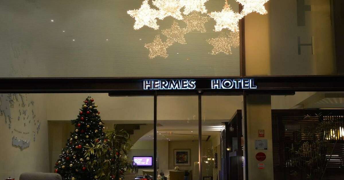 Een foto van de buitenkant van Hermes Hotel Athene