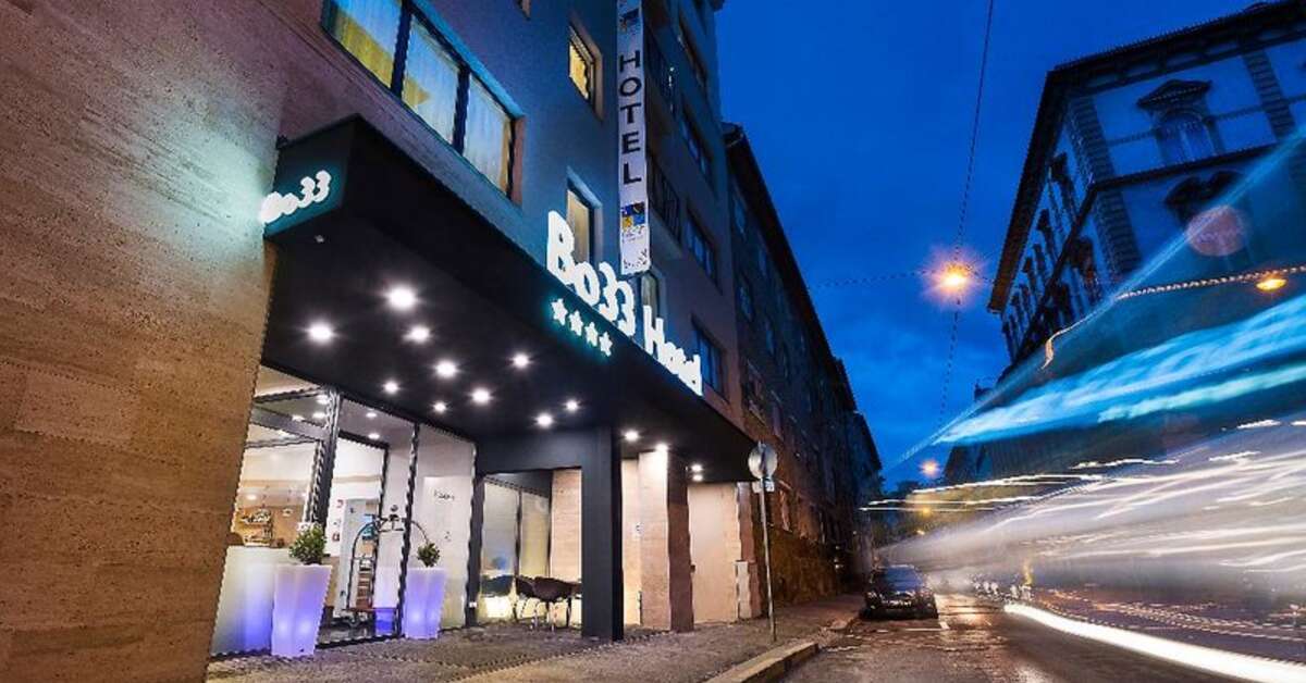 Een foto van de buitenkant van Bo33 Hotel Family & Suites