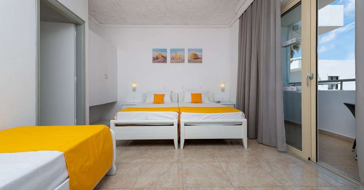 Een foto van Niriides Beach Hotel