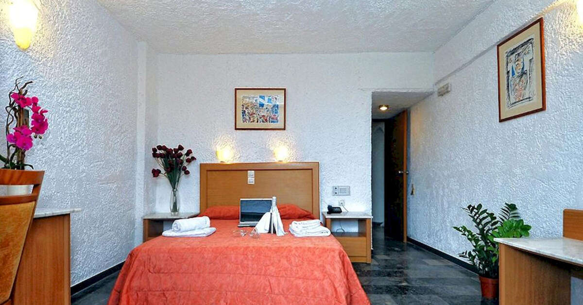 Ein Foto Hotel Karteros