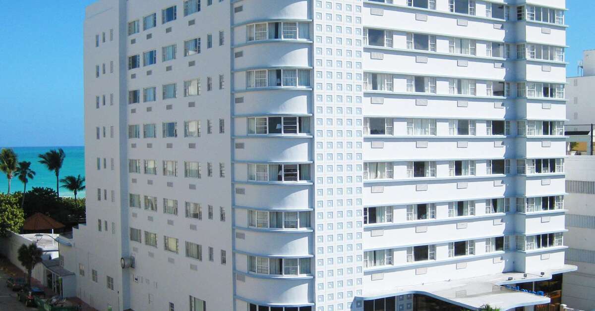 Een foto van de buitenkant van Lexington Hotel Miami Beach