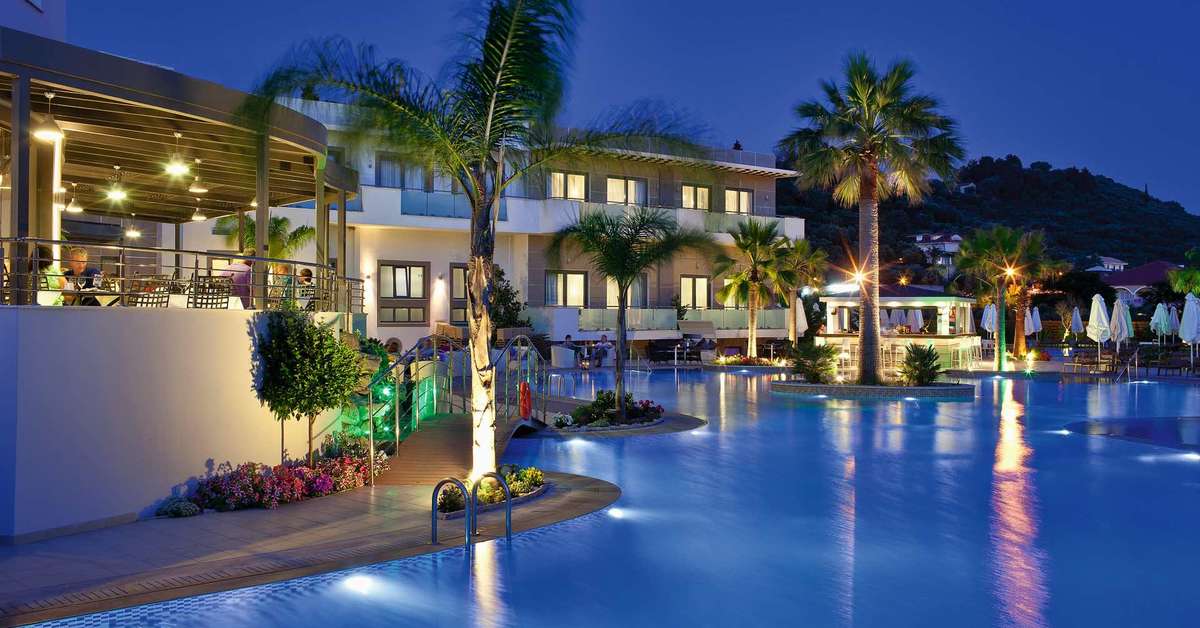 Een foto van het zwembad bij Lesante Classic Luxury Hotel & Spa