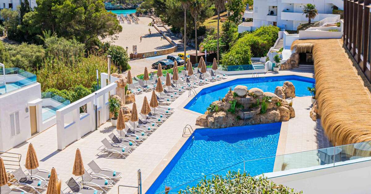 Ein Foto Marsenses Ferrera Blanca Adults Only