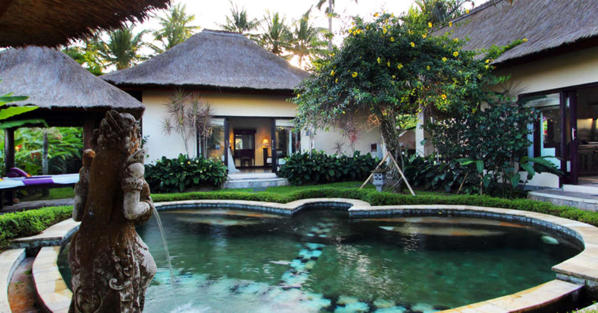 Een foto van het zwembad bij Furama Villas & Spa Ubud