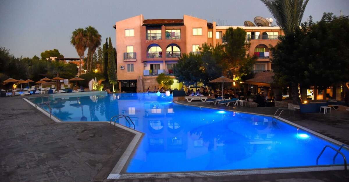 Een foto van het zwembad bij Basilica Holiday Resort