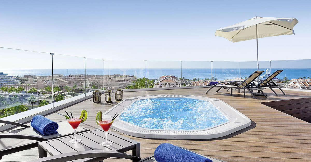 Een foto van het terras bij Best Tenerife
