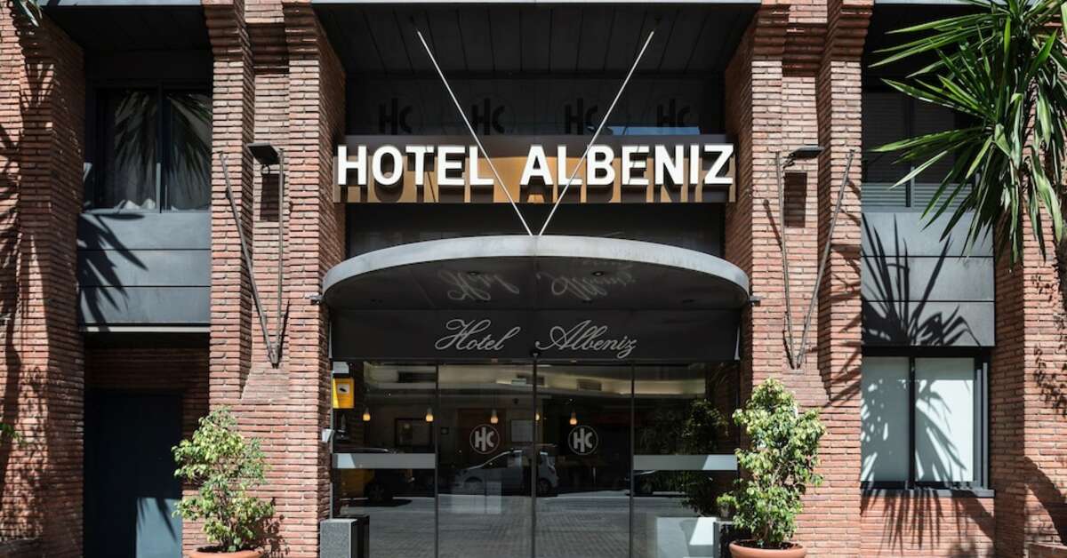 Een foto van de buitenkant van Catalonia Albeniz