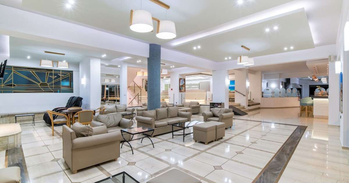 Een foto van het interieur van Horizon Beach Hotel
