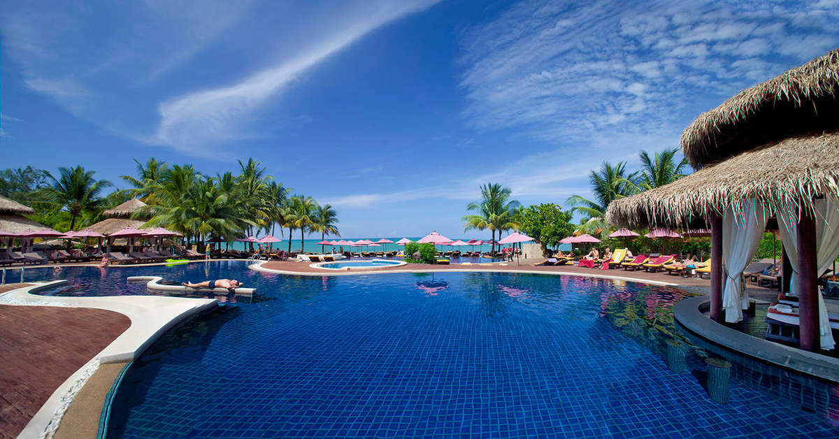 Een foto van het zwembad bij Khao Lak Laguna Resort