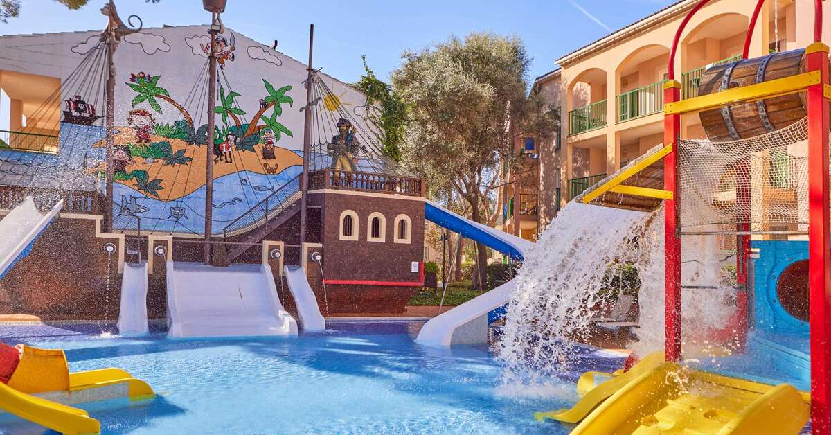 Een foto van Hotel Zafiro Cala Mesquida