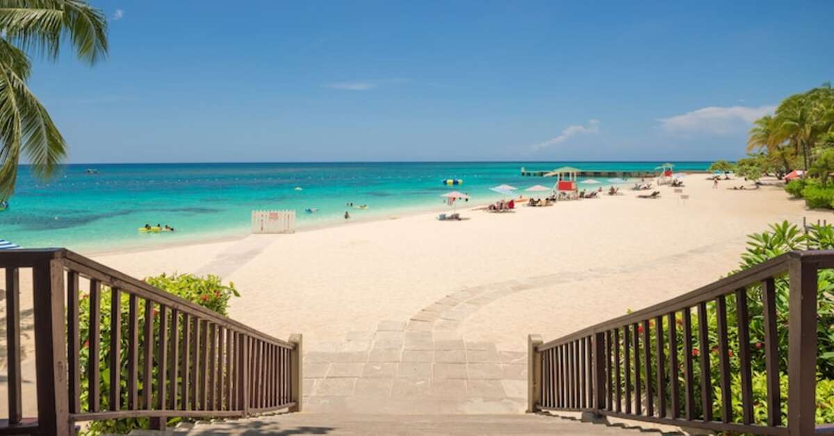 Een foto van het strand bij Deja Resort