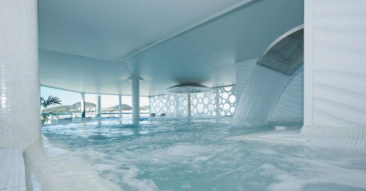 Een foto van de faciliteiten bij Bull Hotel Reina Isabel & Spa