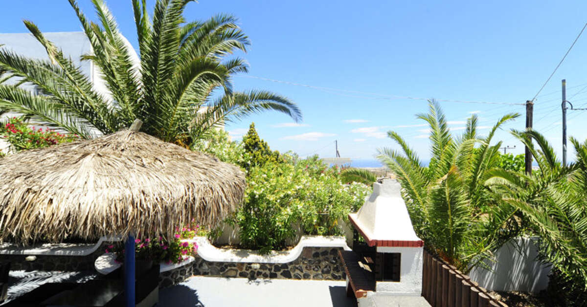 Een foto van The Noverian Bios Santorini Vegan Boutique