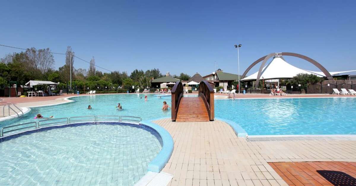 Een foto van het zwembad bij Camping Spiaggia e Mare