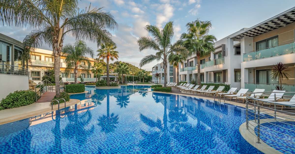Een foto van het zwembad bij Lesante Classic Luxury Hotel & Spa