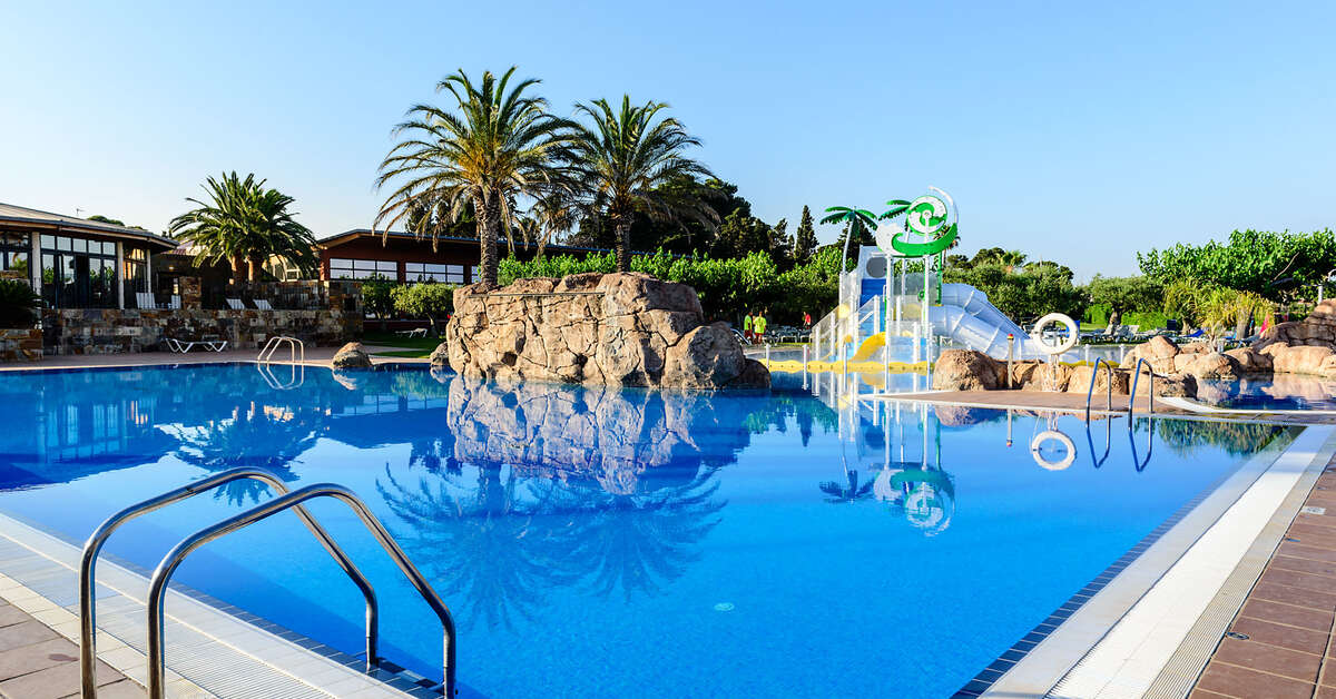 Een foto van het zwembad bij Estival Eldorado Resort