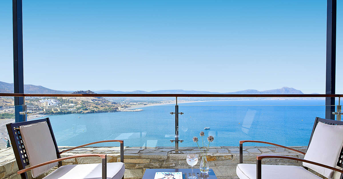 Een foto van het terras bij Lindos Blu Luxury Hotel & Suites