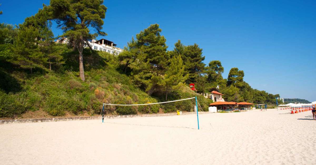 Een foto van het strand bij Alexander The Great Beach Hotel