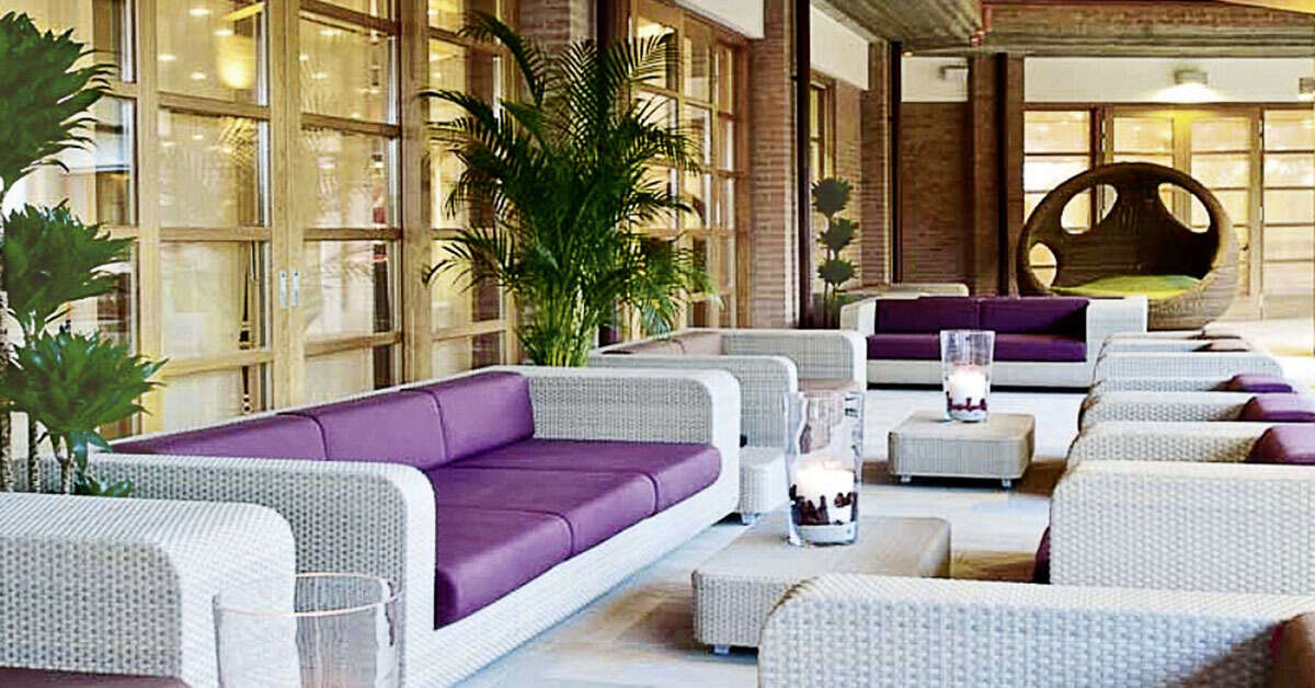 Een foto van het interieur van Green Village Resort