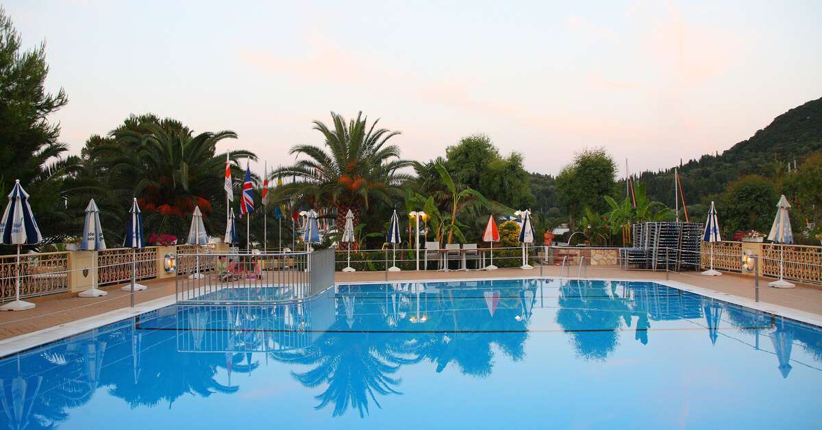 Een foto van het zwembad bij Hotel Athos