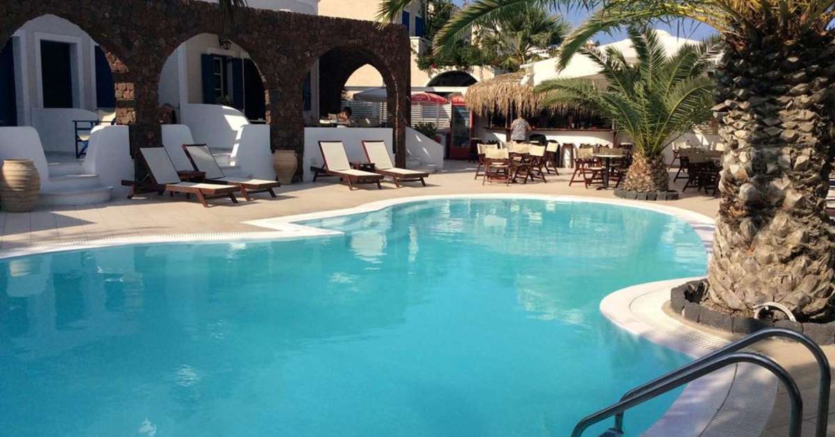 Een foto van het zwembad bij Arion Bay Hotel