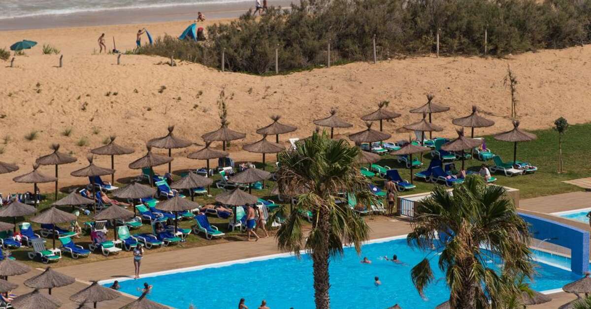Een foto van het zwembad bij Vila Baleira Porto Santo Resort