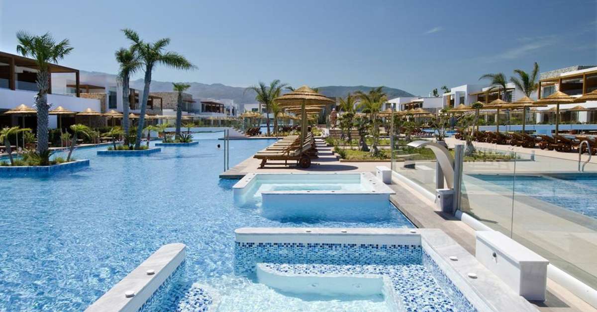 Een foto van het zwembad bij TUI Blue Palazzo Del Mare