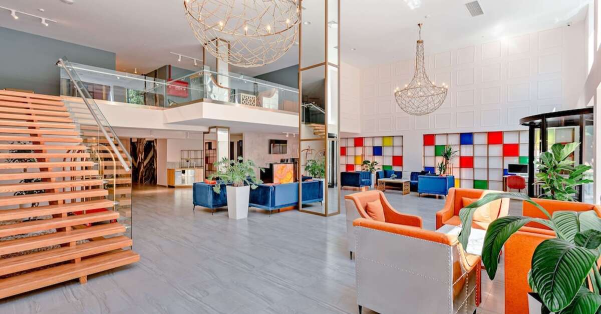 Een foto van Ramada by Wyndham Tbilisi Old City