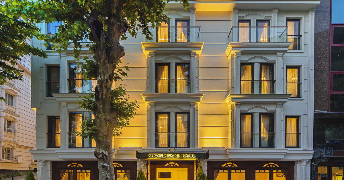 Ein Foto Grand Naki Hotel