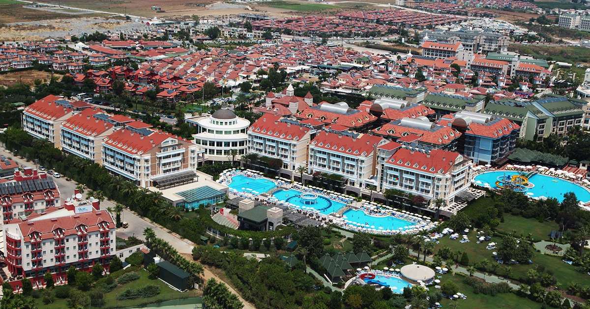 Ein Foto vom Pool im Trendy Aspendos Beach