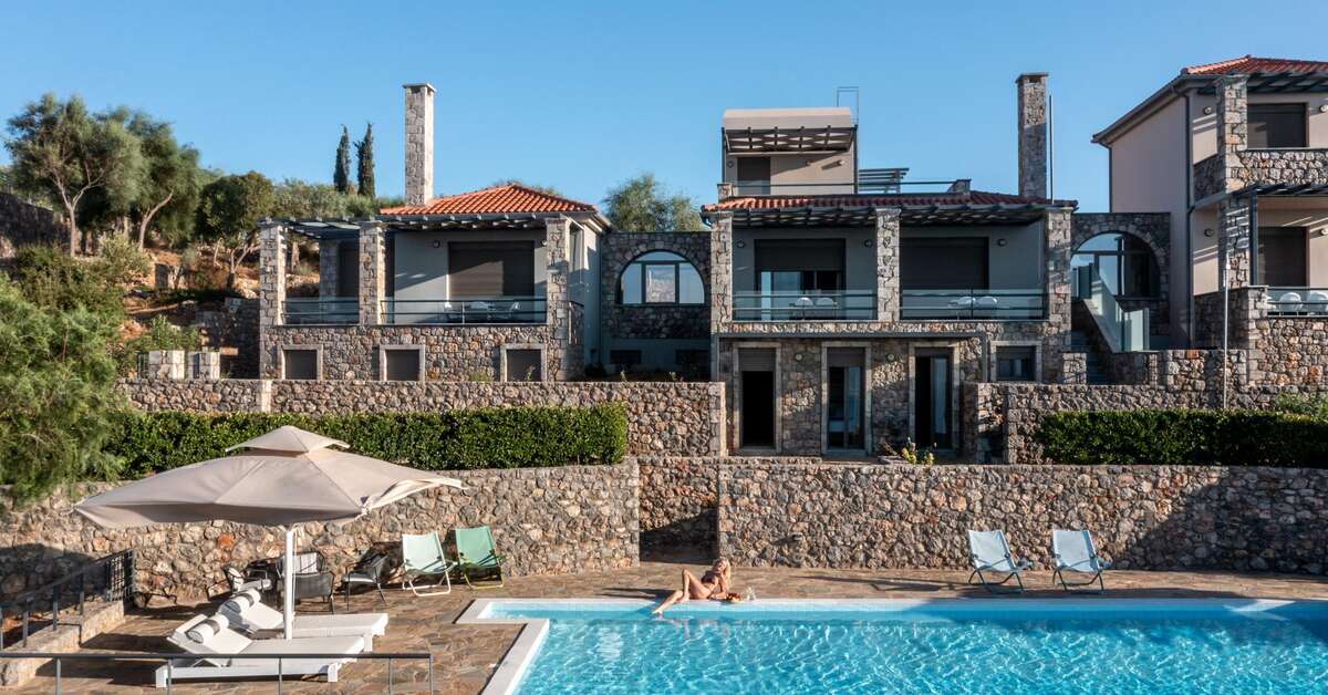 Een foto van het zwembad bij Searocks Exclusive Villas Resort Messinia