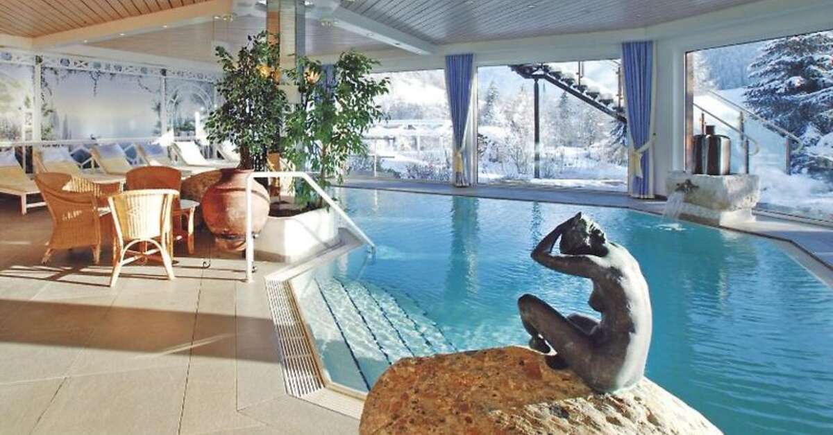 Ein Foto vom Pool im Alpenhotel Oberstdorf