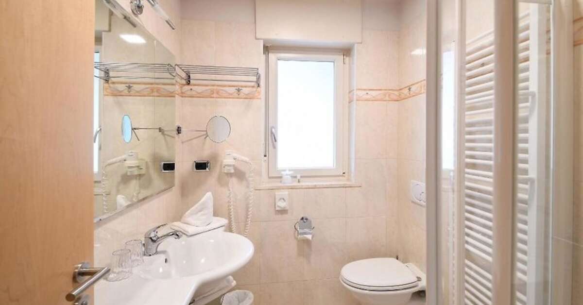 Ein Foto das stachelburg
