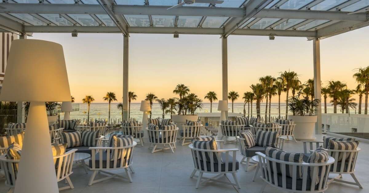 Een foto van het terras bij Constantinos The Great Beach