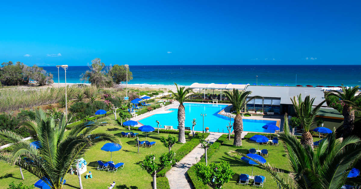 Een foto van het terras bij Marino's Beach Appartementen