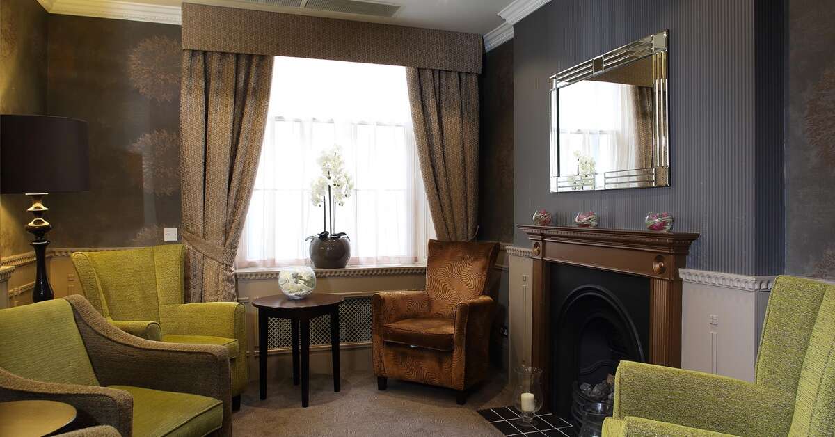 Een foto van het interieur van The Phoenix Hotel