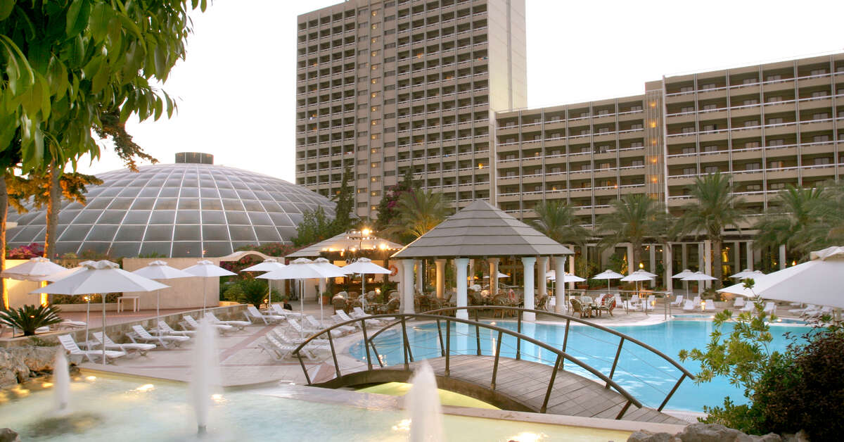 Een foto van het zwembad bij Rodos Palace Resort