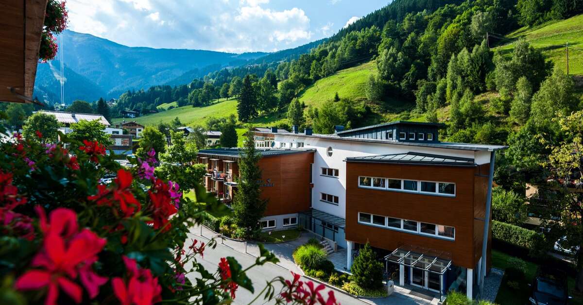 Een foto van de buitenkant van Hotel Der Waldhof
