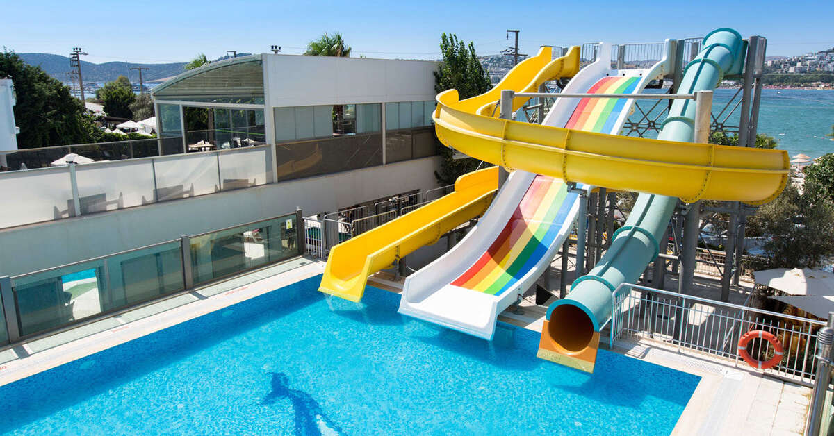 Een foto van het zwembad bij Jasmin Beach Hotel