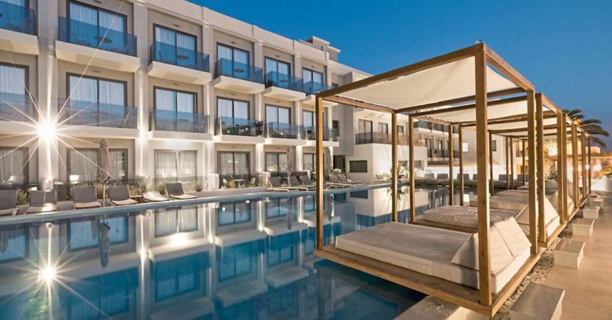 Een foto van het zwembad bij Samian Mare Hotel Suites & Spa