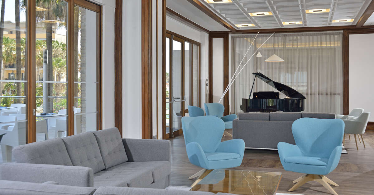 Een foto van het interieur van Sol Torremolinos Don Pablo