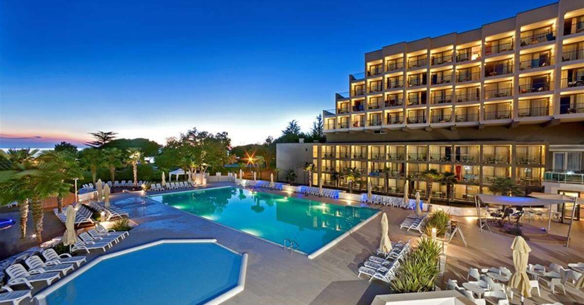 Een foto van het zwembad bij Hotel Materada Plava Laguna