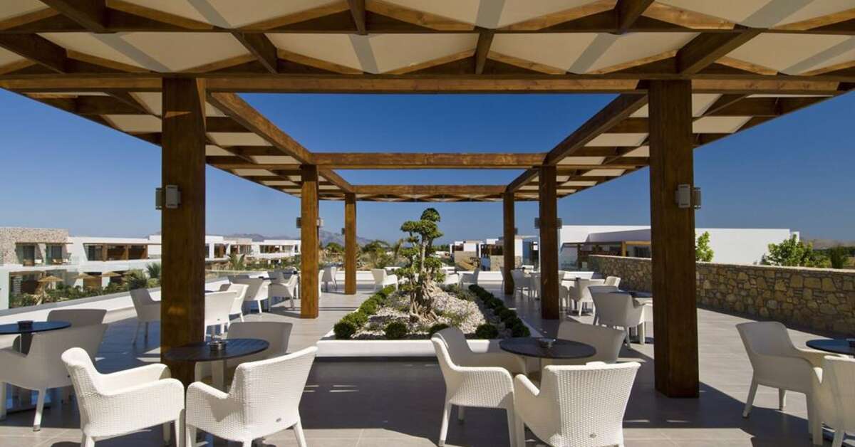 Een foto van het terras bij TUI Blue Palazzo Del Mare